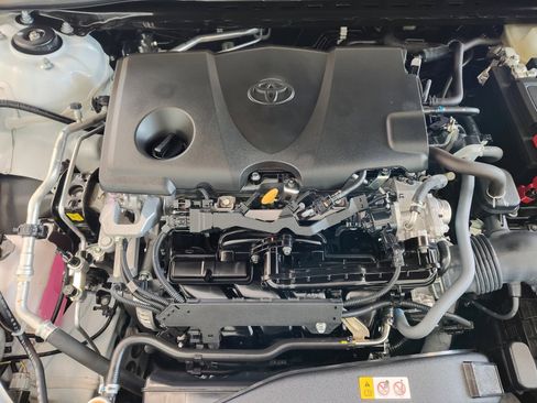 Used 2024 Toyota Camry LE w/ Convenience Package image 29