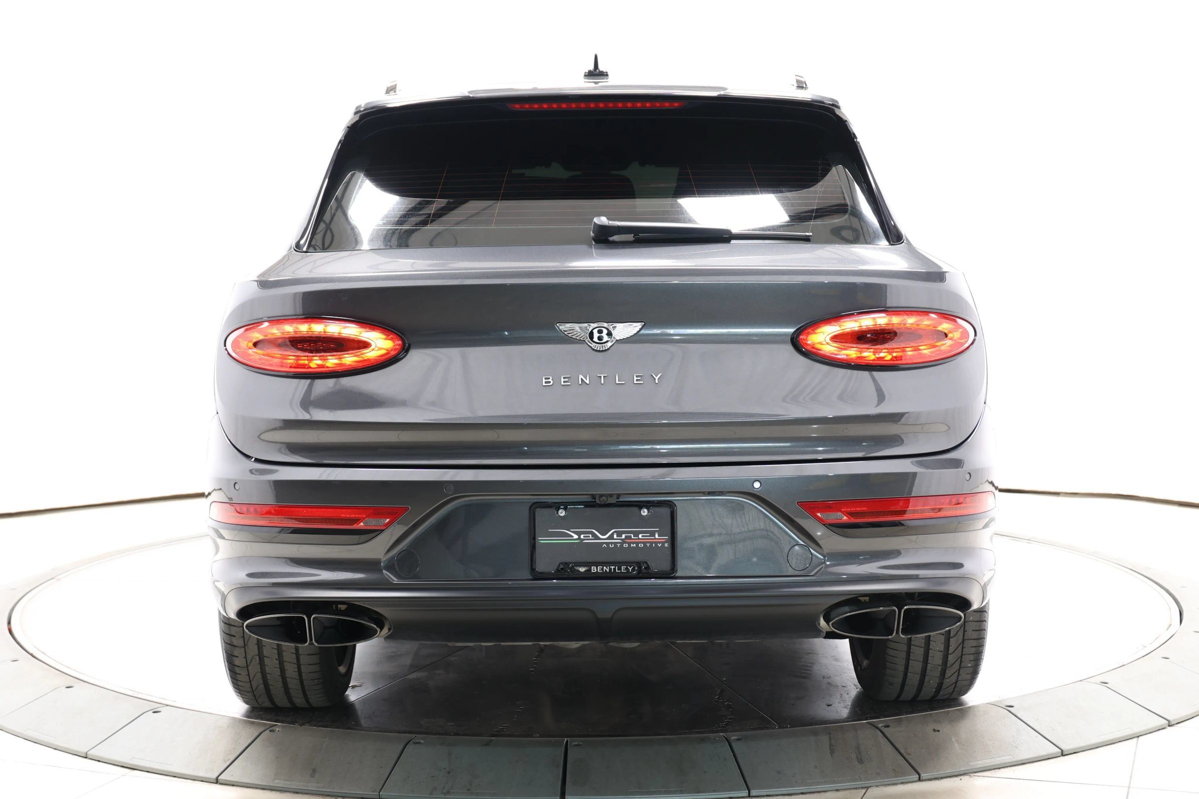 Used 2023 Bentley Bentayga Extended Wheelbase AWD/4WD image 89