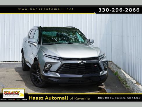 Used 2024 Chevrolet Blazer RS FWD image 1