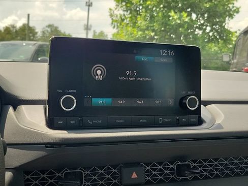 Certified 2025 Honda Accord LX image 19