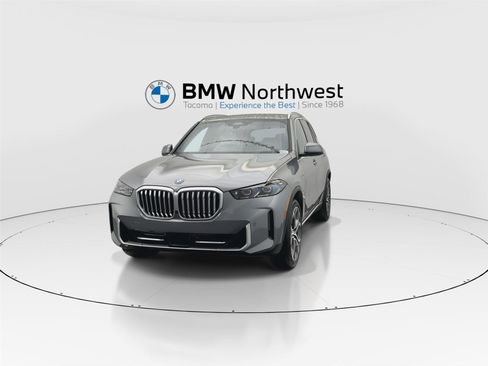 New 2026 BMW X5 xDrive50e image 8