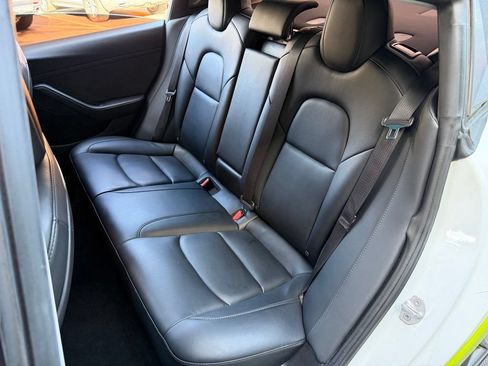 Used 2022 Tesla Model 3 Long Range AWD/4WD image 30