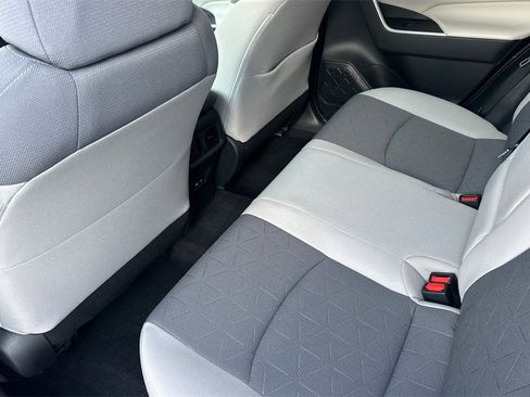 Used 2023 Toyota RAV4 XLE image 12