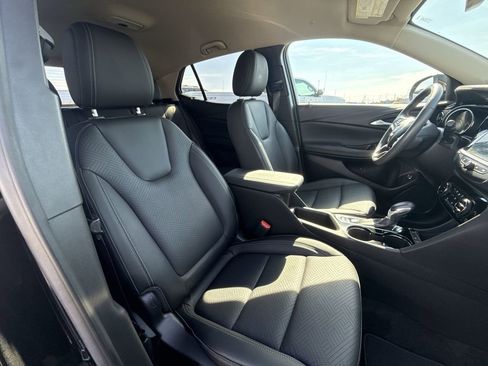 Certified 2023 Buick Encore GX Essence FWD image 29