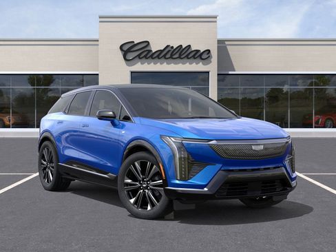 New 2025 Cadillac Optiq Luxury 2 AWD/4WD image 31