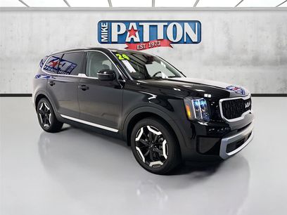 Used 2024 Kia Telluride EX w/ EX Captain's Chair Package