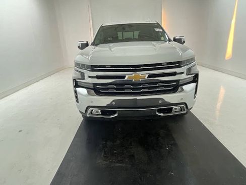 Used 2021 Chevrolet Silverado 1500 LTZ w/ Z71 Off-Road Package AWD/4WD image 9