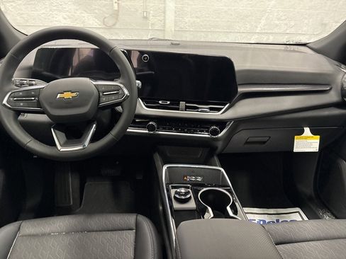 New 2026 Chevrolet Equinox LT w/ Convenience Package II image 10