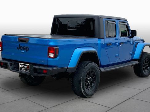 Used 2021 Jeep Gladiator Sport AWD/4WD image 12