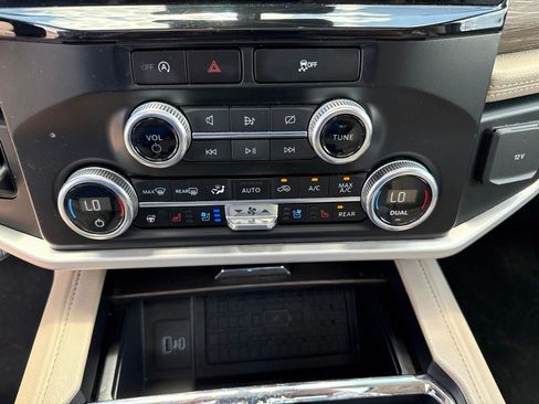 Used 2024 Ford Expedition Max Limited RWD image 25