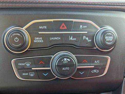 Used 2022 Dodge Charger Scat Pack w/ Dynamics Package RWD image 19