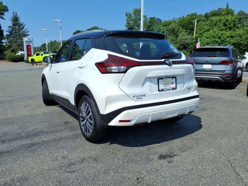 Certified 2024 Nissan Kicks SV FWD image 7