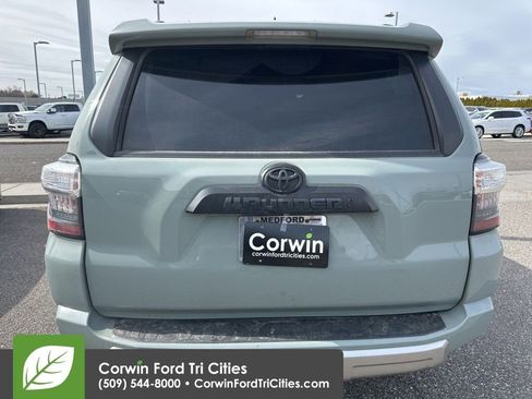 Used 2022 Toyota 4Runner TRD Off-Road Premium w/ Moonroof Package image 5