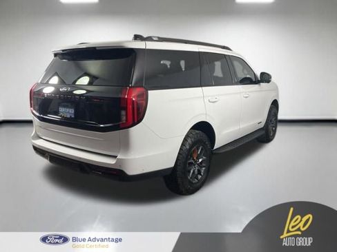 Used 2025 Ford Expedition Tremor AWD/4WD image 6