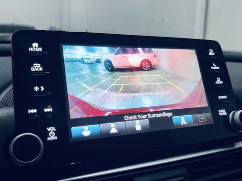 Used 2019 Honda Accord Touring image 35