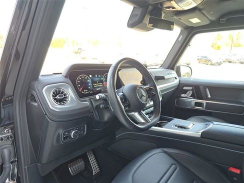 Used 2025 Mercedes-Benz G 550 image 25