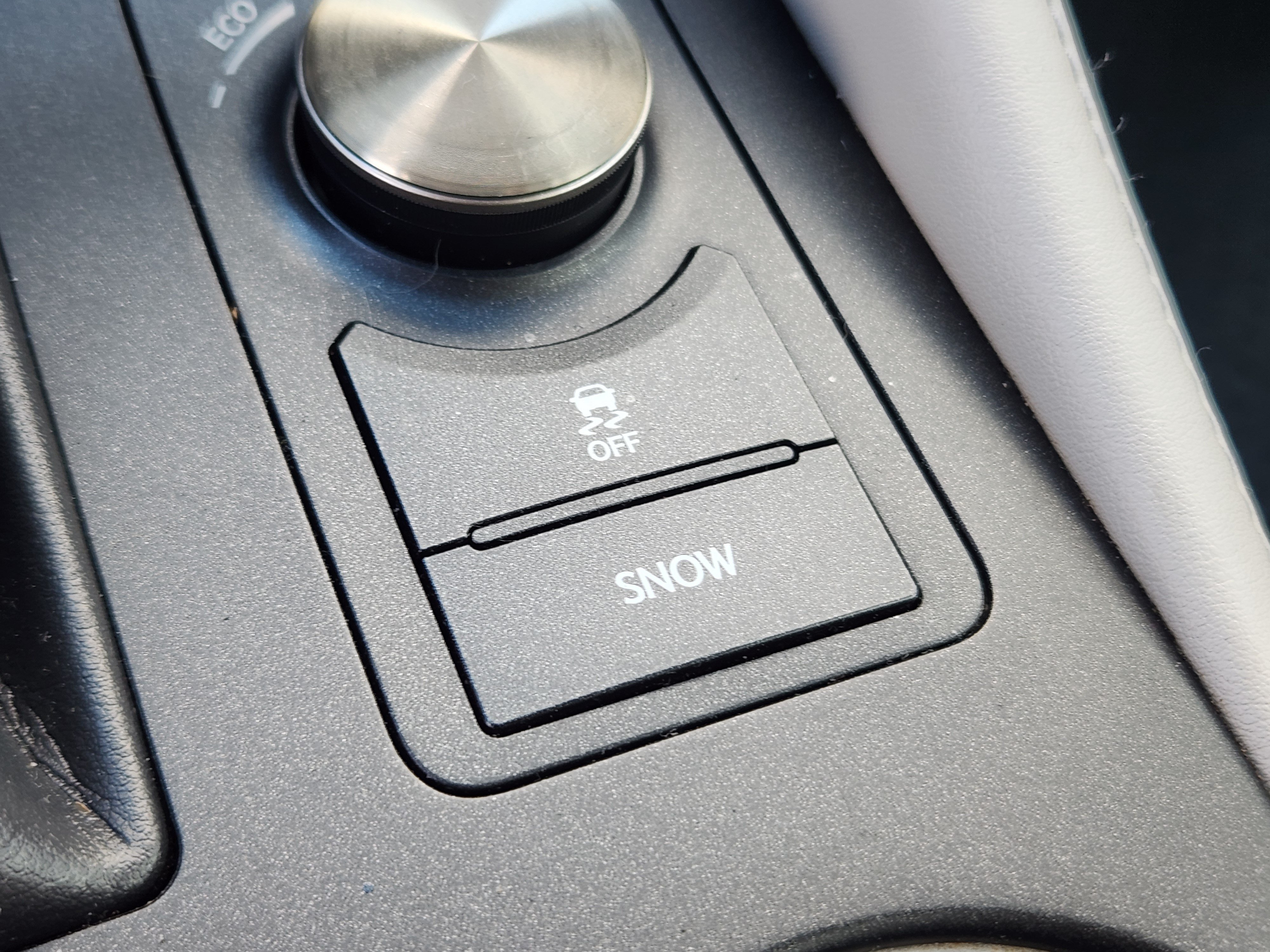 Used 2015 Lexus RC 350 AWD w/ All Weather Package image 17
