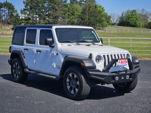 Used 2020 Jeep Wrangler Unlimited Sport S AWD/4WD image 3