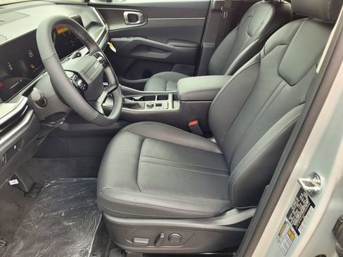 New 2026 Kia Sorento S FWD image 8