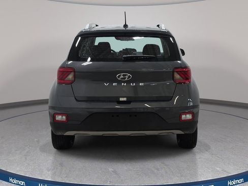 Used 2025 Hyundai Venue SEL FWD image 7