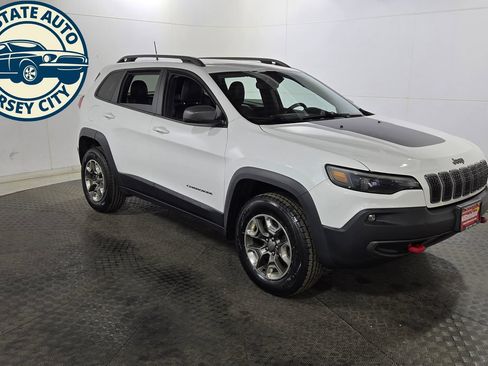 Used 2019 Jeep Cherokee Trailhawk w/ Comfort/Convenience Group AWD/4WD image 9