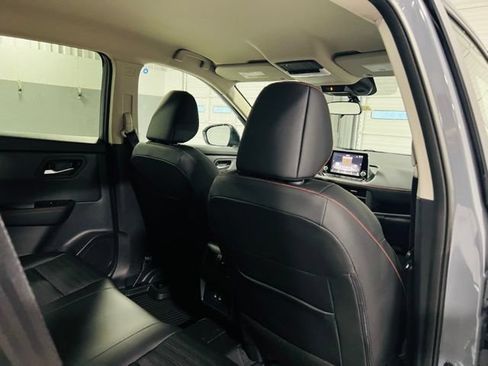 New 2026 Nissan Rogue SV AWD/4WD image 25