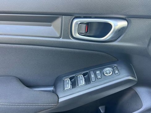 Certified 2025 Honda Civic Sport image 10