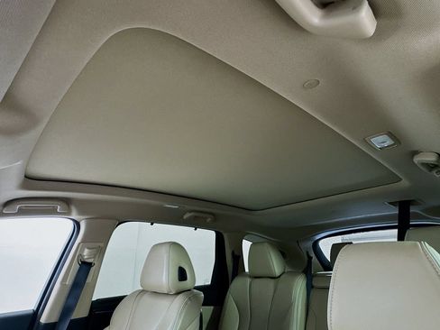 Used 2023 Acura MDX SH-AWD w/ Advance Package image 18