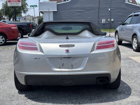 Used 2009 Saturn Sky w/ Premium Trim Package RWD image 6