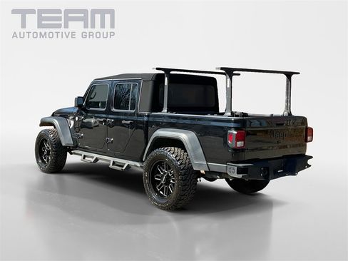 Used 2020 Jeep Gladiator Sport w/ Quick Order Package 24S image 5
