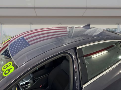 Used 2025 Chevrolet Malibu LT FWD image 11