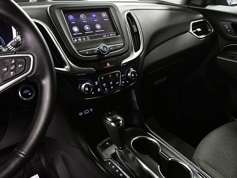 Used 2020 Chevrolet Equinox LT image 21