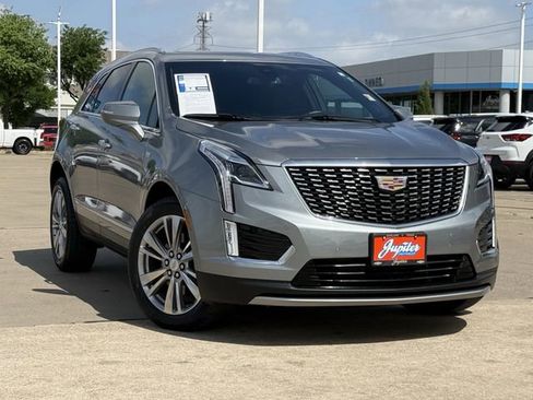 Used 2024 Cadillac XT5 Premium Luxury image 2