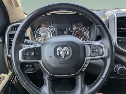 Used 2019 RAM 1500 Big Horn RWD image 26