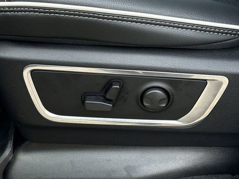 New 2026 RAM 1500 Laramie w/ Night Edition AWD/4WD image 18