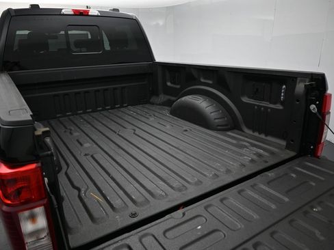 Used 2022 Ford F250 Lariat w/ Tremor Off-Road Package image 34