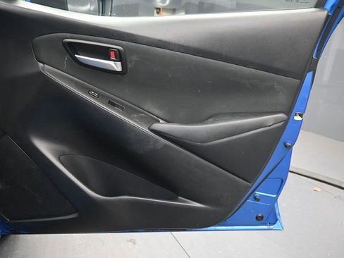 Used 2019 Toyota Yaris LE image 26