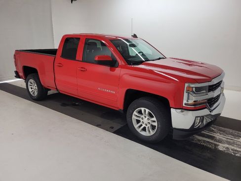 Used 2019 Chevrolet Silverado 1500 LT w/ All Star Edition image 11