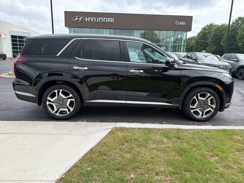 Used 2025 Hyundai Palisade SEL FWD image 9