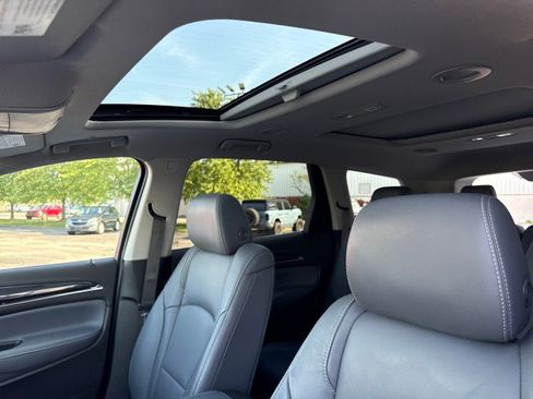 Used 2020 Buick Enclave Essence w/ Sport Touring Edition FWD image 26