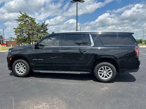 Used 2021 Chevrolet Suburban LT AWD/4WD image 6
