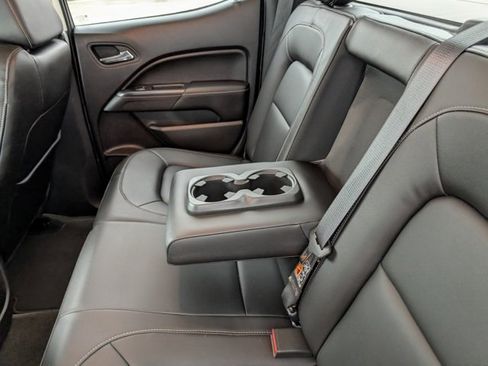 Used 2015 GMC Canyon SLT image 22