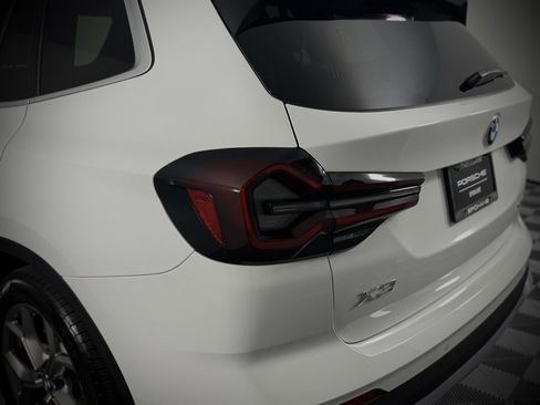 Used 2024 BMW X3 xDrive30i image 12