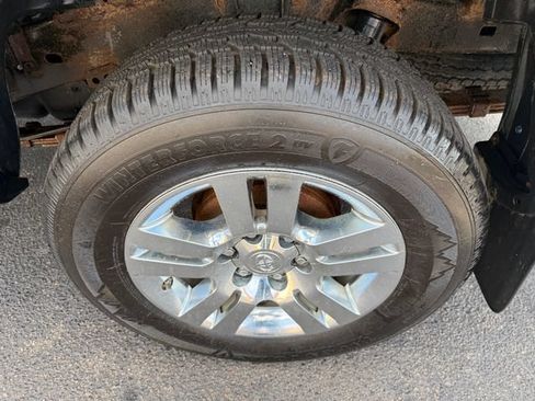 Used 2014 Toyota Tacoma 4x4 Double Cab w/ Limited Package image 15