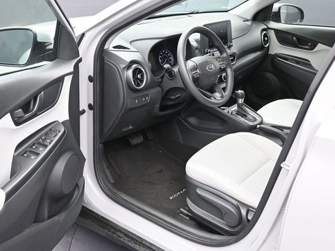 Used 2022 Hyundai Kona SEL image 11