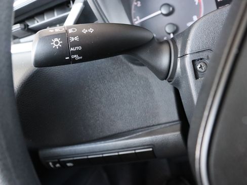 Used 2023 Toyota Corolla LE image 24