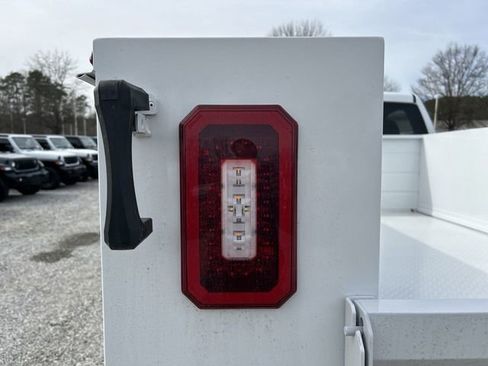 New 2024 RAM 3500 Tradesman w/ Chrome Appearance Group image 13