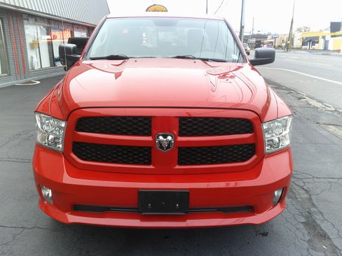 Used 2018 RAM 1500 Express w/ Express Value Package image 10