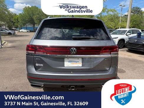 Certified 2025 Volkswagen Atlas SEL AWD/4WD image 5