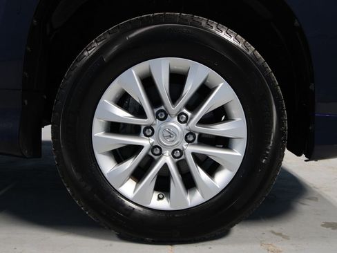 Used 2023 Lexus GX 460 Premium image 40